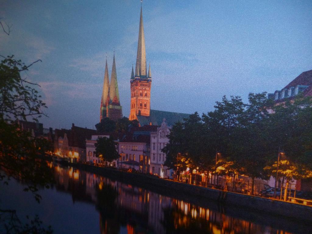 Hotel Am Mühlenteich Lübeck Exterior foto